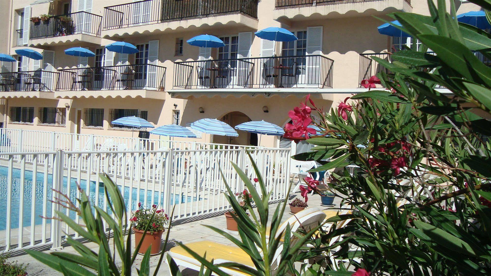 Hotel De La Poste Peymeinade Exterior foto